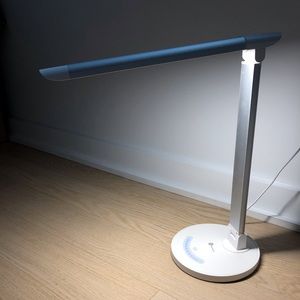 TaoTronics LED desk lamp
